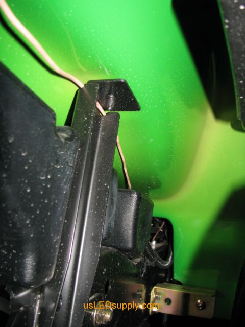 Control cable supplying 12V power from the John Deere Tractor battery.
