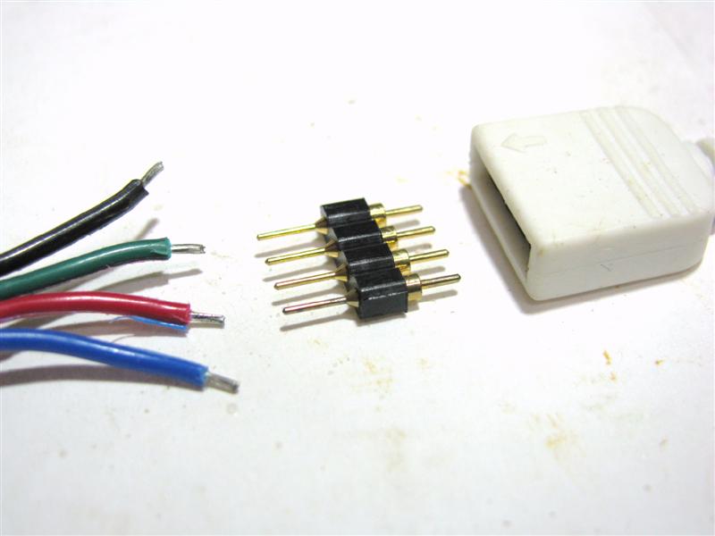 The orientation of the 4 pin connector in relation to RGB flexible LED Strip and IR Controller