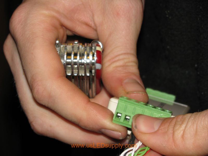 Using an RGB LED amplifier in order to make longer runs possible