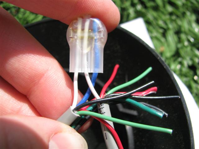 Make sure that the wires are fully inserted into the butt connector before crimping. 