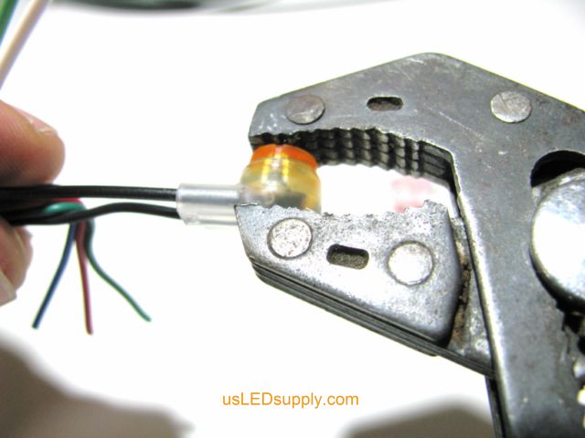 Crimp butt connector